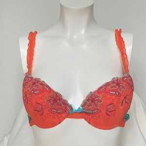 Coral embroidered bra 34C